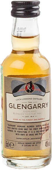 На фото изображение Glengarry Blended, 0.05 L (Гленгарри Купажированный в маленьких бутылках объемом 0.05 литра)