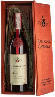 На фото изображение Castarede Armagnac AOC, 1893, wooden box, 0.5 L (Кастаред Арманьяк, 1893, в деревянной коробке объемом 0.5 литра)