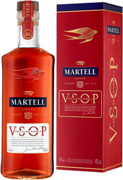 Коньяк Martell VSOP Aged in Red Barrels, gift box, 0.5 л
