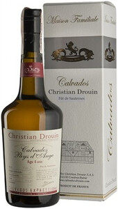 Christian Drouin, Calvados Pays dAuge Fut de Sauternes 4 Ans, gift box, 0.7 л