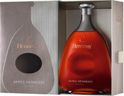 На фото изображение James Hennessy, gift box, 0.7 L (Джеймс Хеннесси, в подарочной коробке объемом 0.7 литра)