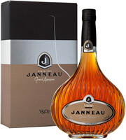 In the photo image Janneau VSOP, gift box, 0.7 L