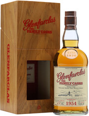 Виски Glenfarclas 1954 Family Casks (46,7%), wooden box, 0.7 л