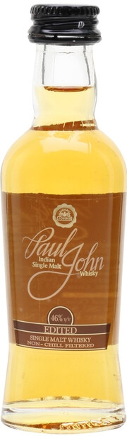 На фото изображение Paul John Edited, 0.05 L (Пол Джон Эдитед в маленьких бутылках объемом 0.05 литра)