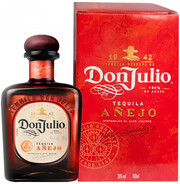 На фото изображение Don Julio Anejo, with box, 0.7 L (Дон Хулио Аньехо, в подарочной коробке объемом 0.7 литра)