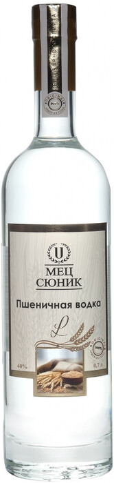 На фото изображение Мец Сюник Пшеничная, объемом 0.7 литра (Mets Sunik Pshenichnaya 0.7 L)