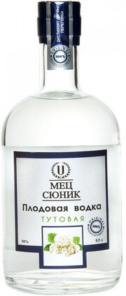 На фото изображение Мец Сюник Тутовая, объемом 0.5 литра (Mets Sunik Mulberry 0.5 L)