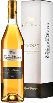На фото изображение Claude Thorin VS, Cognac Grande Champagne AOC, gift box, 0.7 L (Клод Торин ВС, в подарочной коробке объемом 0.7 литра)