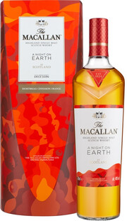 На фото изображение Macallan, A Night On Earth In Scotland, gift box, 0.7 L (Макаллан, Ночь на Земле в Шотландии, в подарочной коробке в бутылках объемом 0.7 литра)