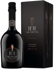На фото изображение Tete de Cheval Brut Reserve, 2017, gift box, 0.75 L (Тет де Шеваль Брют Резерв, 2017, в подарочной коробке объемом 0.75 литра)