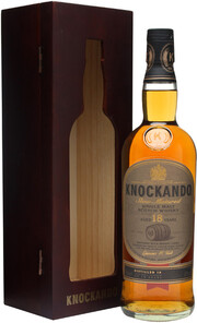 In the photo image Knockando 18 years Slow Matured, gift box, 0.7 L