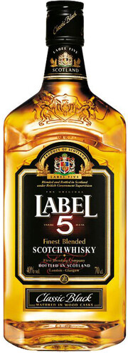 На фото изображение Finest Blended Scotch Whisky Label 5, 0.7 L (Лейбл 5 в бутылках объемом 0.7 литра)