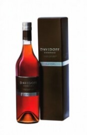 In the photo image DAVIDOFF CLASSIC,  with gift box, 0.7 L