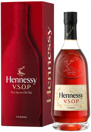 In the photo image Hennessy V.S.O.P., with gift box, 1 L