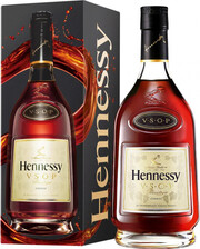 На фото изображение Hennessy V.S.O.P, with gift box, 1.5 L (Хеннесси ВСОП, в подарочной коробке объемом 1.5 литра)