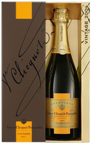 Veuve Clicquot Vintage 2004, with gift box