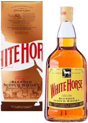 На фото изображение White Horse, 0.7 L (Уайт Хорс, в подарочной коробке в бутылках объемом 0.7 литра)