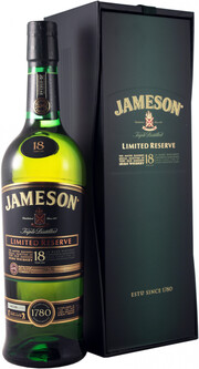 На фото изображение Jameson 18 Years Old, with box, 0.7 L (Джемесон 18 летний, в подарочной коробке в бутылках объемом 0.7 литра)