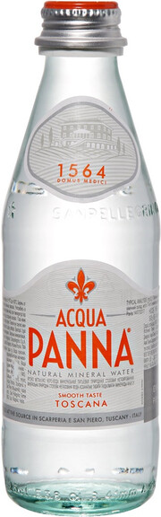 На фото изображение Acqua Panna, Glass, 0.25 L (Аква Панна, в стеклянной бутылке объемом 0.25 литра)