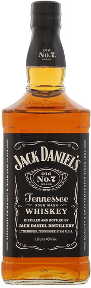 На фото изображение Jack Daniels, 1 L (Джек Дэниэлс в бутылках объемом 1 литр)