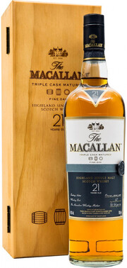 На фото изображение Macallan Fine Oak 21 Years Old, with box, 0.7 L (Макаллан Файн Ок 21 год, в коробке в бутылках объемом 0.7 литра)