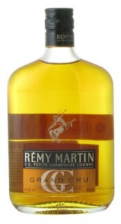 На фото изображение Remy Martin VS, 0.2 L (Реми Мартин В.С. объемом 0.2 литра)