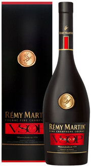 In the photo image Remy Martin VSOP, with box, 0.7 L