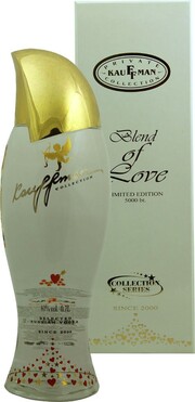 In the photo image Kauffman Blend of Love in gift box, 0.7 L