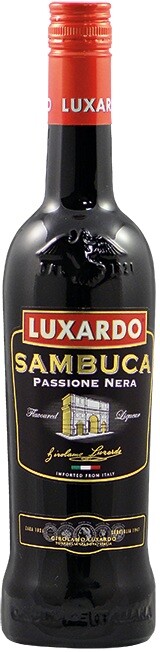 На фото изображение Luxardo, Sambuca Passione Nera, 0.75 L (Люксардо, Самбука Черная страсть объемом 0.75 литра)