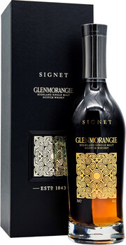 In the photo image Glenmorangie, Signet, in gift box, 0.7 L