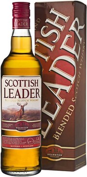 На фото изображение Scottish Leader, gift box, 0.7 L (Скоттиш Лидер, в подарочной коробке в бутылках объемом 0.7 литра)