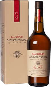 На фото изображение Calvados Age dOr, 0.7 L (Кальвадос Аж дОр объемом 0.7 литра)