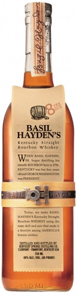 На фото изображение Basil Haydens aged 8 years, with box, 0.75 L (Виски Бэйзил Хадэнс 8 лет в коробке в бутылках объемом 0.75 литра)