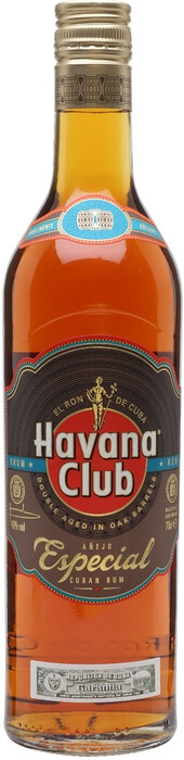 На фото изображение Havana Club Anejo Especial, 0.7 L (Гавана Клуб Аньехо Эспесьяль объемом 0.7 литра)