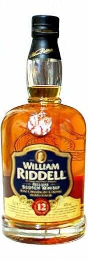 На фото изображение William Riddell 12 Years Old, 0.7 L (Уильям Ридделл 12 лет в бутылках объемом 0.7 литра)