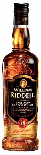 На фото изображение William Riddell 18 Years Old, 0.7 L (Уильям Ридделл 18 лет в бутылках объемом 0.7 литра)