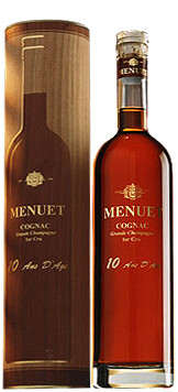 На фото изображение Menuet 10 Ans dAge, 0.7 L (Менуэт 10 лет, в деревянной тубе объемом 0.7 литра)