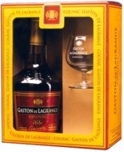 На фото изображение Gaston de Lagrange V.S., gift box with glass, 0.7 L (Гастон де Лагранж В.С. в коробке с бокалом объемом 0.7 литра)