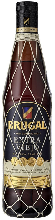 На фото изображение Brugal Extra Viejo, 0.7 L (Бругал Экстра Вьехо объемом 0.7 литра)