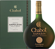 На фото изображение Chabot, Napoleon Special Reserve, gift box, 0.7 L (Шабо, Наполeон Спешл Резерв, в подарочной коробке объемом 0.7 литра)