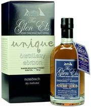 На фото изображение Glen Els, Unique Distillery Edition gift box, 0.7 L (Глен Эльс, Юник Дистиллери Эдишн, в подарочной коробке в бутылках объемом 0.7 литра)