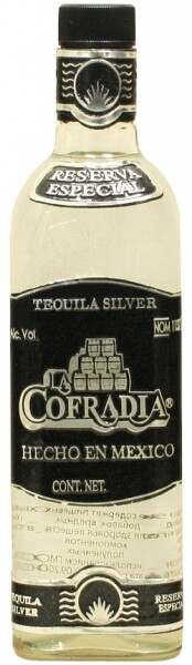 На фото изображение La Cofradia Silver, 0.5 L (Ла Кофрадия Сильвер объемом 0.5 литра)
