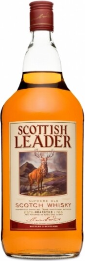 На фото изображение Scottish Leader, 1.5 L (Скоттиш Лидер в бутылках объемом 1.5 литра)