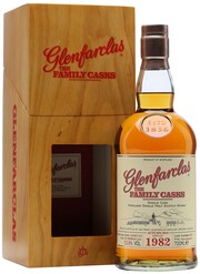 Виски Glenfarclas 1982 Family Casks (53,8%), in gift box, 0.7 л