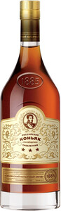 Російський коньяк Kizlyar cognac distillery, 3 stars, 0.5 л