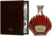 In the photo image Samalens Bas Armagnac Vieille Relique in wooden box, 0.7 L