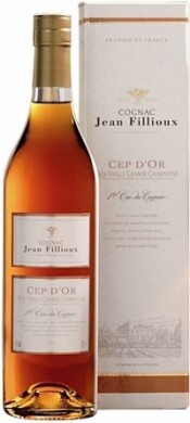 На фото изображение Jean Fillioux, Cep dOr, 0.7 L (Жан Фийу, Сеп дОр, в подарочной коробке объемом 0.7 литра)