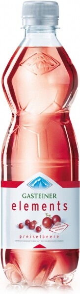 На фото изображение Bad Gasteiner Elements Preiselbeere PET, 0.5 L (Гаштайнер Элементс Брусника (с соком брусники) в пластиковой бутылке объемом 0.5 литра)