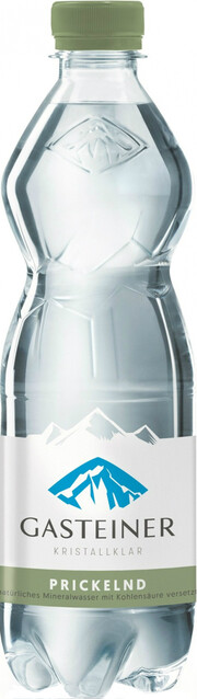 На фото изображение Gasteiner Kristallklar Prickelnd, PET, 0.5 L (Гаштайнер Кристаллклар Прикелнд, в пластиковой бутылке объемом 0.5 литра)