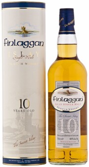 На фото изображение Finlaggan “Lightly peated” Islay Single Malt Scotch Whisky 10 years old, with box, 0.7 L (Финлаган “Лайтли питед” Айлэй Сингл Молт Скотч Виски 10-летний, в коробке в бутылках объемом 0.7 литра)